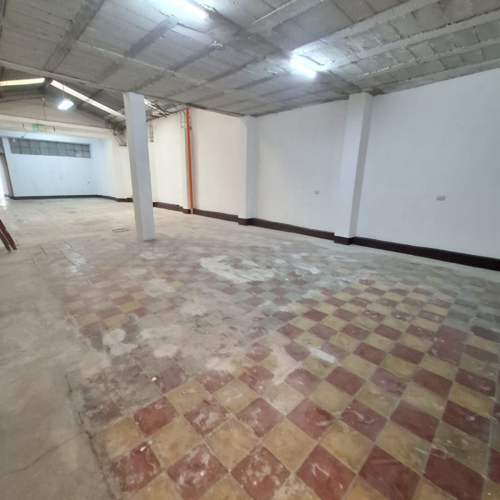 Local/bodega comercial de renta en zona 1 - Image 5
