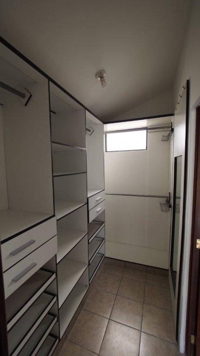 Venta de apartamento en Edificio Villa Luna, zona 10. - Miniatura 7