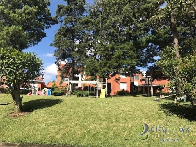 Casa en venta en exclusivo condominio zona 16 Acatán - Image 3