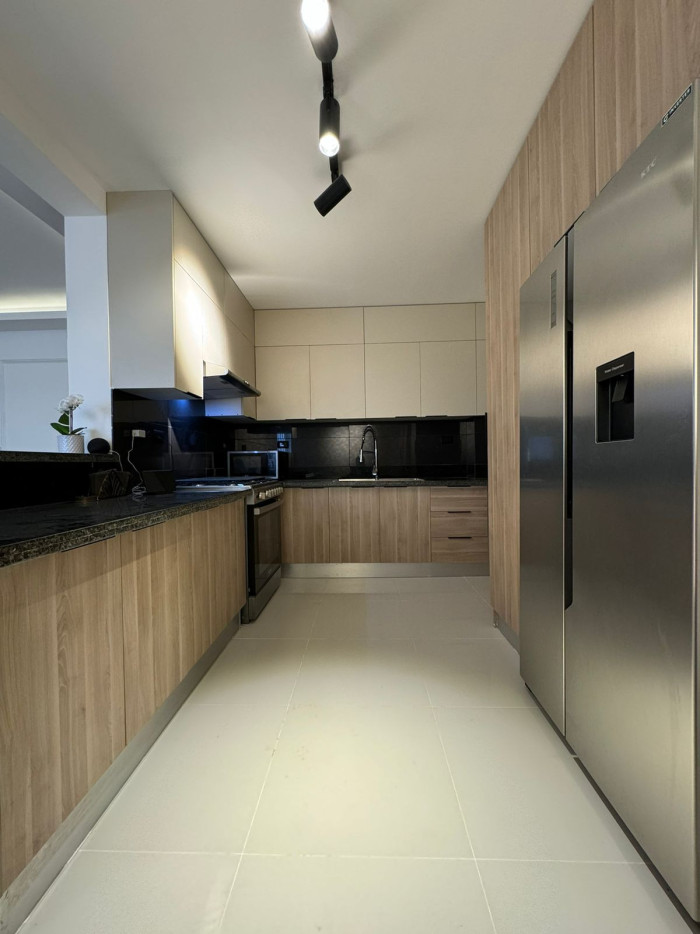 URB THOMEN — foto 7