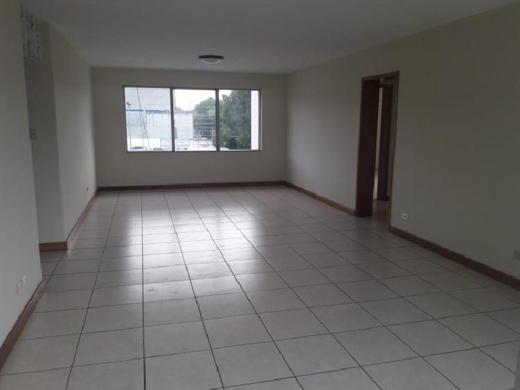 Rento amplio apartamento en Zona 9. — foto 5