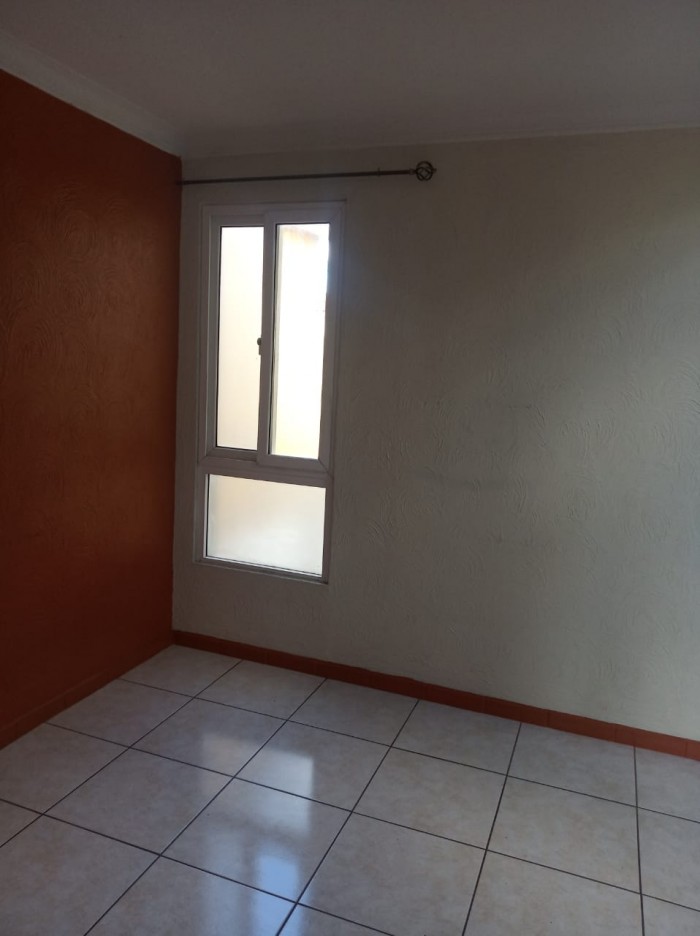 Vendo Casa de 2 Niveles en Casa Florentina Zona 17 - Miniatura 11