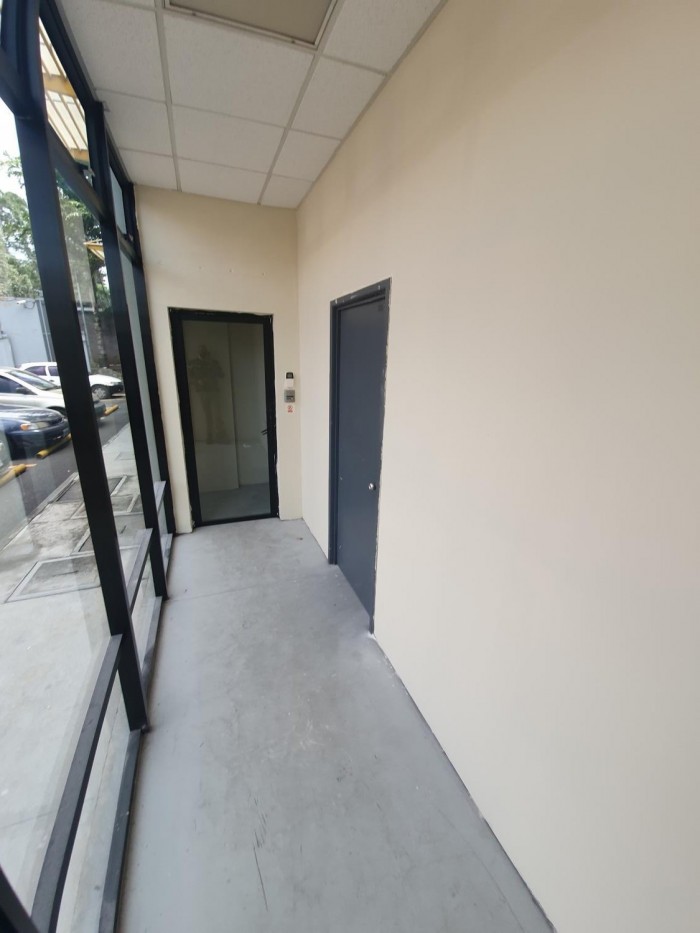Ofibodega en ZENTRO PLAZA SUR, zona 12 - Image 1