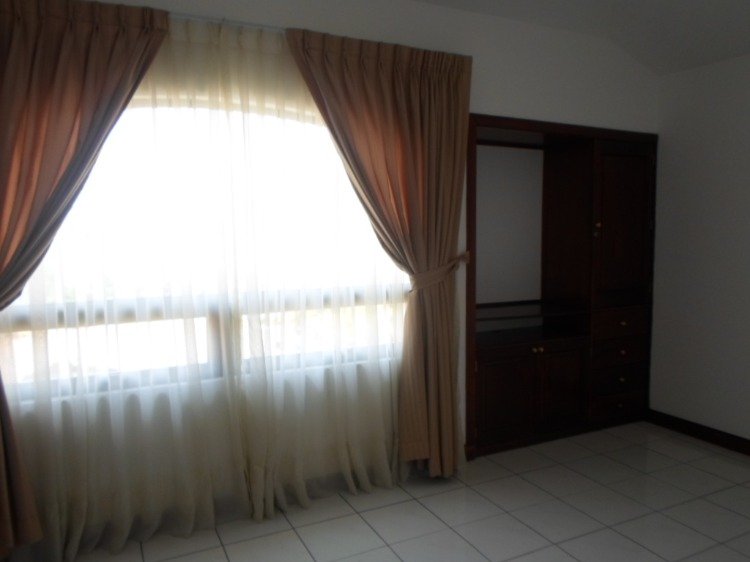 Apartamento en Renta zona 10 Guatemala - Miniatura 6