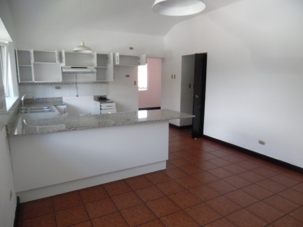 CASA EN RENTA EN KM 13 CAES/MUNDO INMOBILIARIO — foto 2