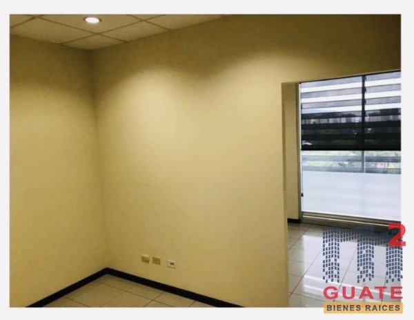 Oficina de 95 m2 de construcción en Renta, Zona 10 — foto 2