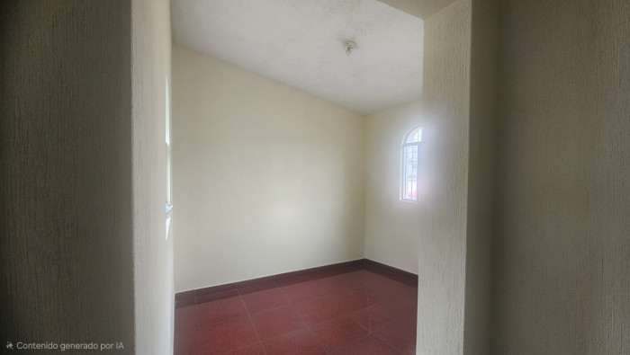 RENTO CASA USO COMERCIAL O VIVIENDA EN ZONA 12 — foto 5