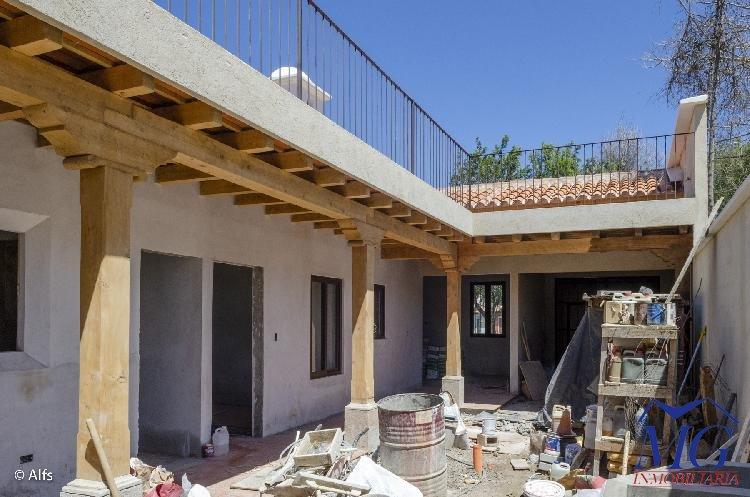 VENDO CASA EMILIANA EN CONDOMINIO HUERTAS DE SAN PEDRO