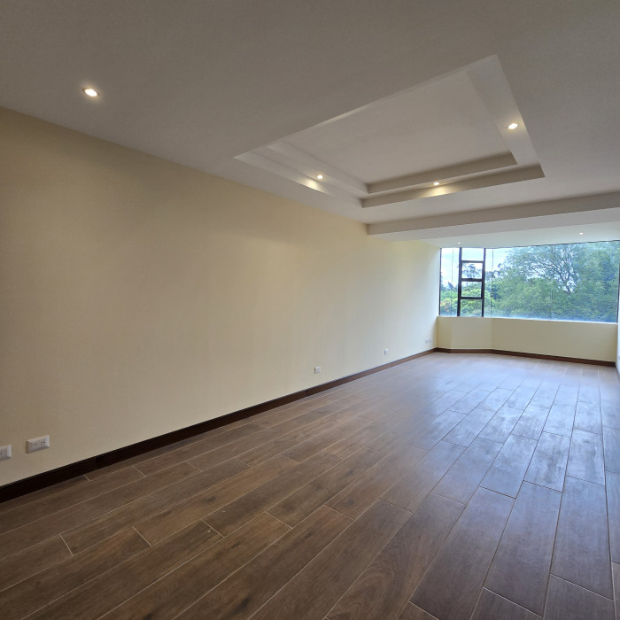En venta apartamento en Oakland zona 10 Guatemala - Miniatura 15