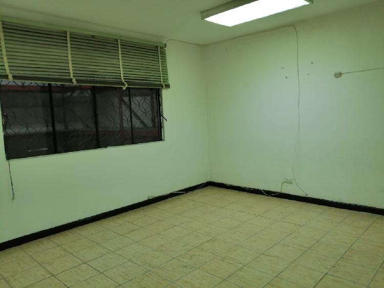 Plus Real Estate renta casa comercial en zona 9 - 8
