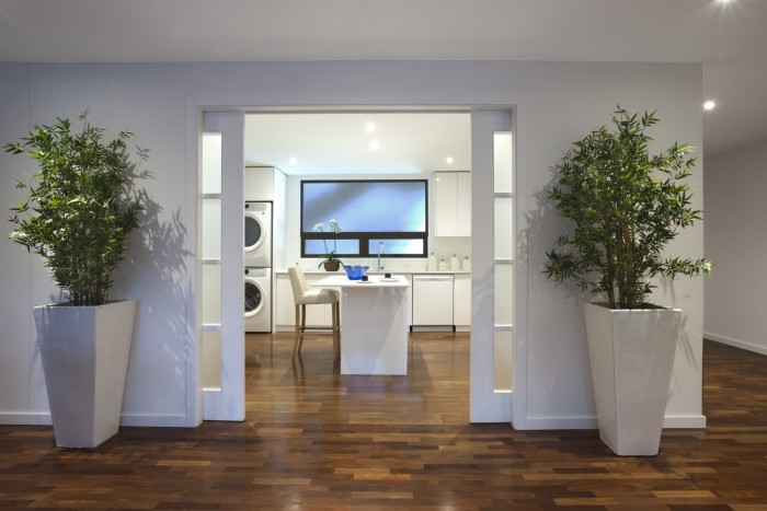 Apartamento en renta con jardín en la zona 10 - Miniatura 7
