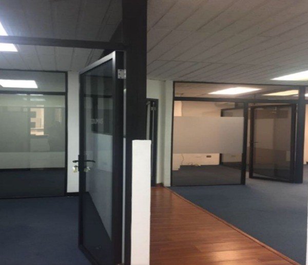 OFICINA EN RENTA, EDIFICIO Z.10 — foto 3