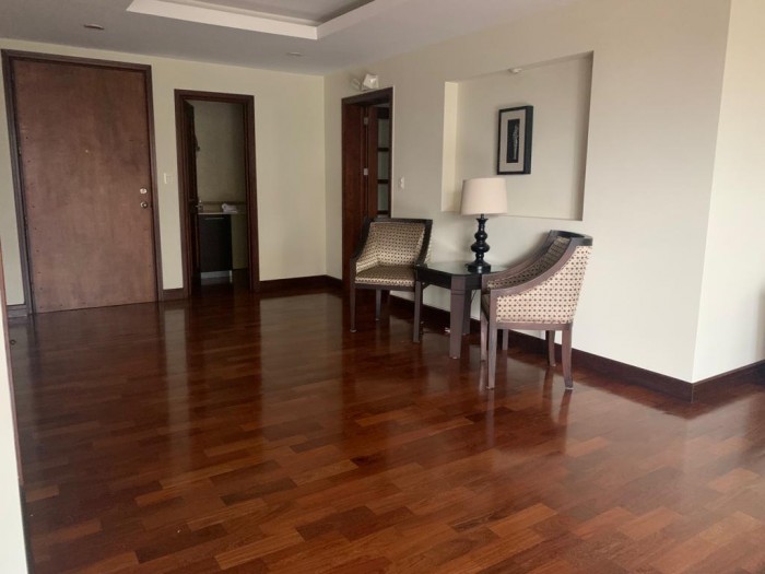 Apartamento amueblado en renta zona 10 Guatemala - Image 3