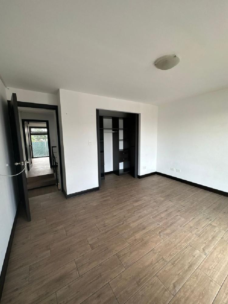 CASA EN VENTA SANTA CATARINA PINULA