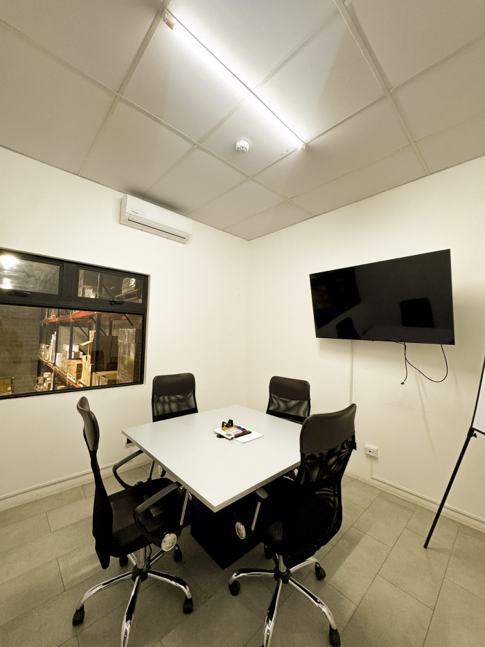 Ofibodega en venta por Redondel Integración alquilada - 4