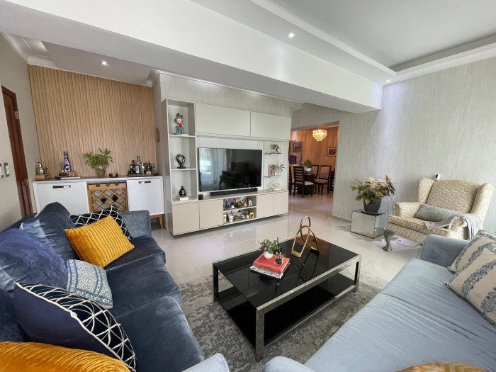 Apartamento Amueblado en Renta, en Evaristo Morales - 4
