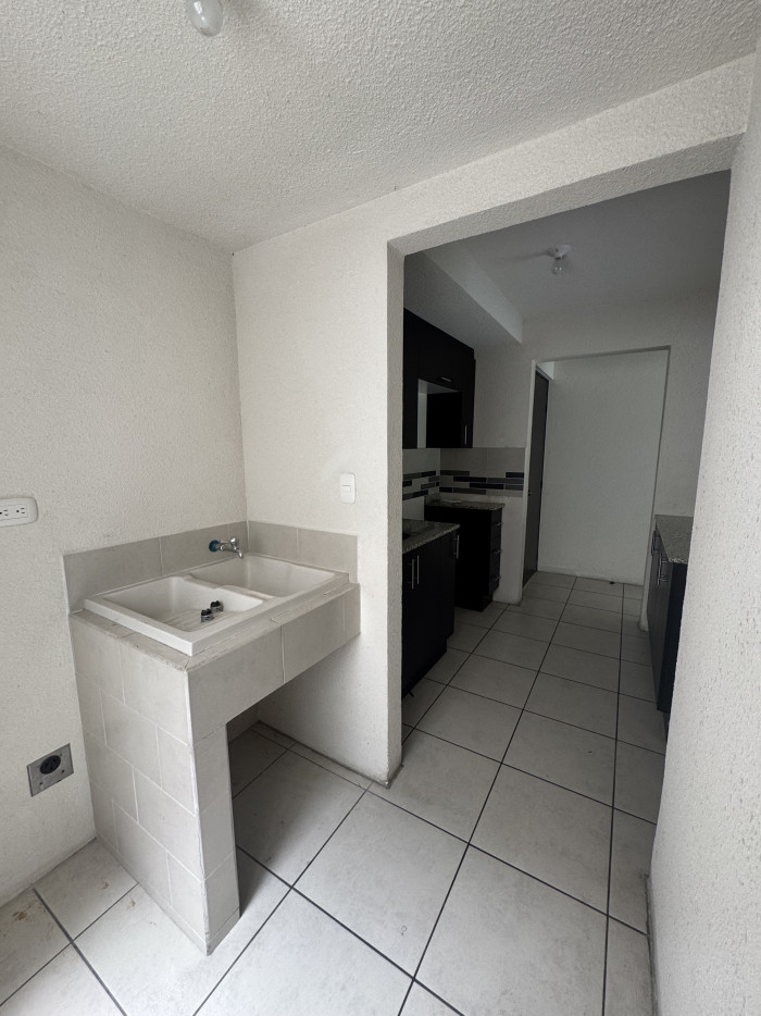 Vendo Apartamento en Edificio Entre Valles Villa Nueva - Miniatura 14
