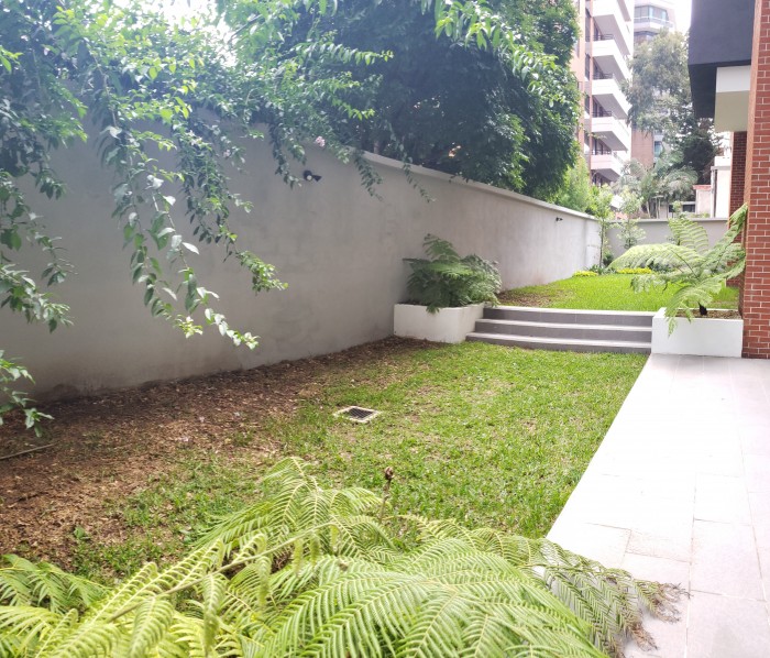 Vendo Apartamento con 298.00m2 totales en Zona 14 - Miniatura 12