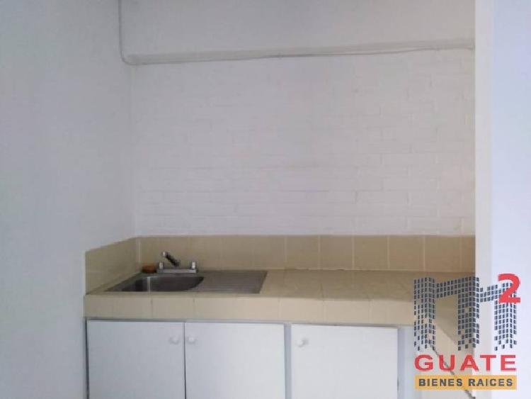 Oficina de 65 m2 de construcción en Renta, Zona 10