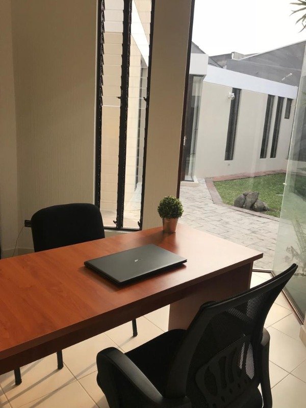 Vendo/Alquilo Casa p/ oficinas, clínicas, etc. zona 11 — foto 6