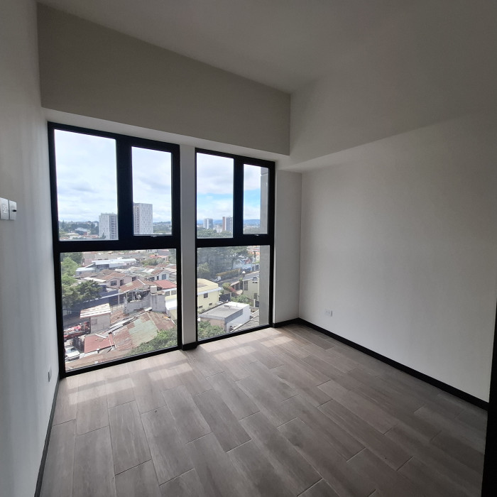 Renta de Apartamento en Altaire zona 11 Mariscal - Image 4