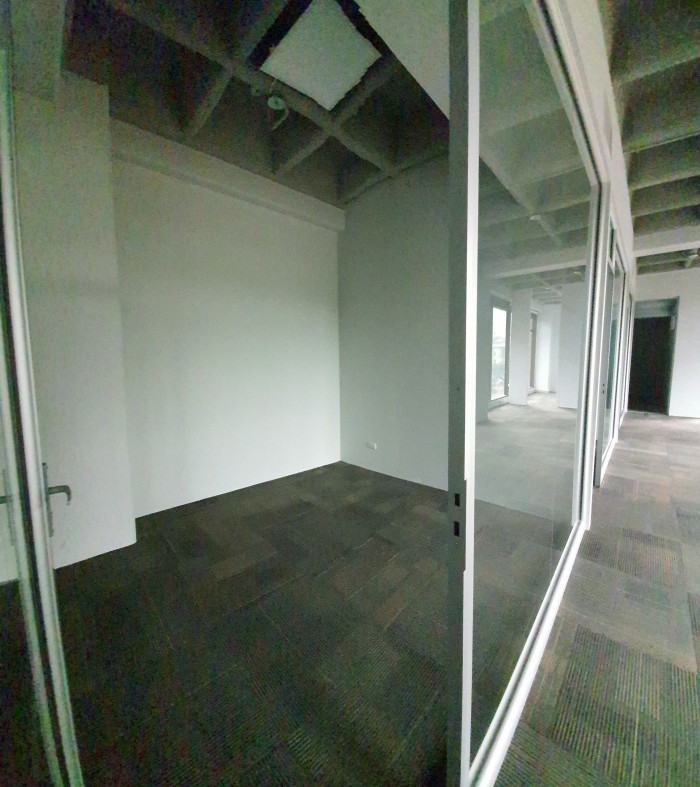 Alquilo oficina en zona 10 Diagonal ¡oficina céntrica! - Miniatura 10