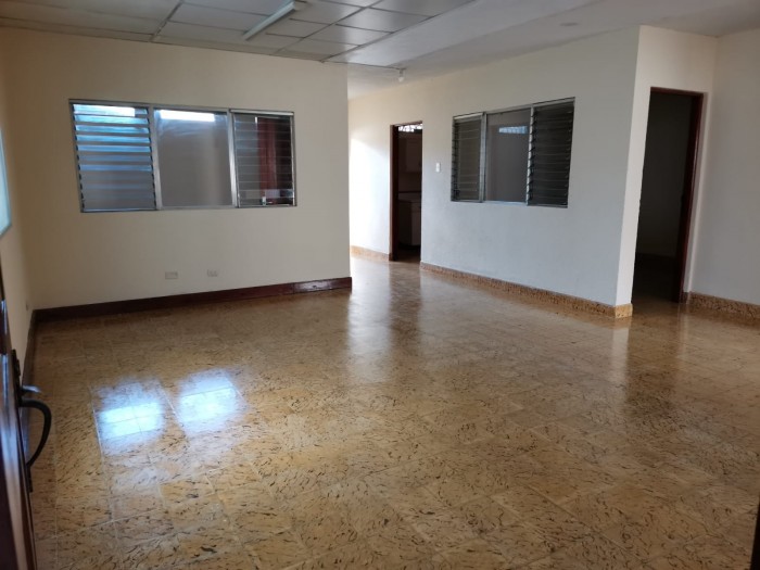 Plus Real Estate vende casa en zona 10 — foto 5