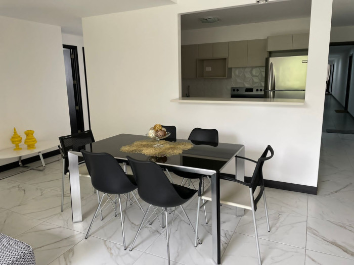 Plus Real Estate renta apartamento en zona 15
