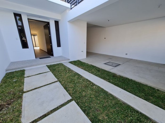 Casa en Venta Zona 15 Vista Hermosa I Ciudad Guatemala - Image 5