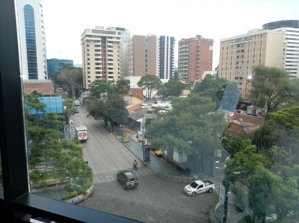 Oficina en renta zona 10 — foto 9