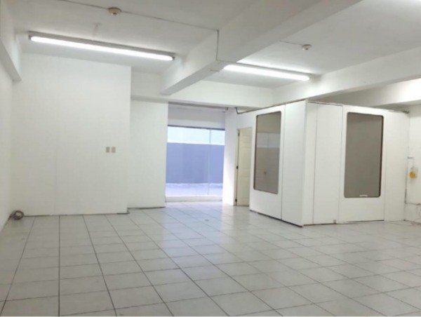 Local en RENTA ZONA 10. LLAME 59072722 — foto 2