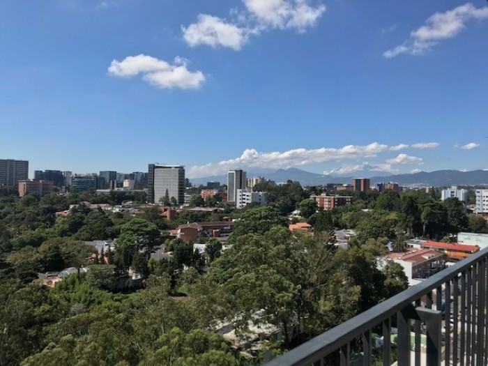 Pent House en Venta en Zona 10 Guatemala - Image 3
