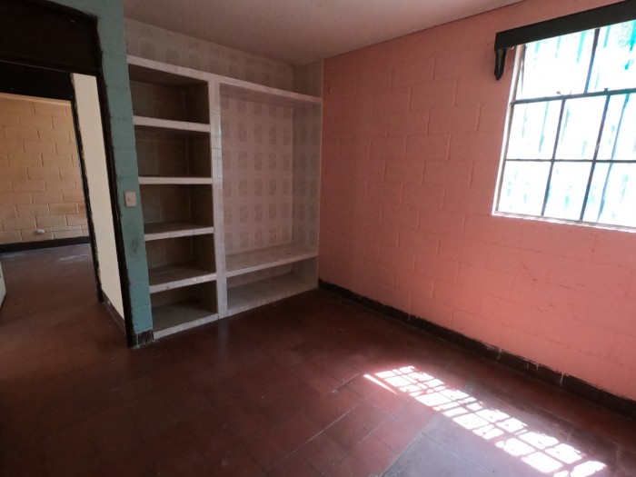 VENDO Casa en Colonia La Escuadrilla, Zona 2 de Mixco - Miniatura 12