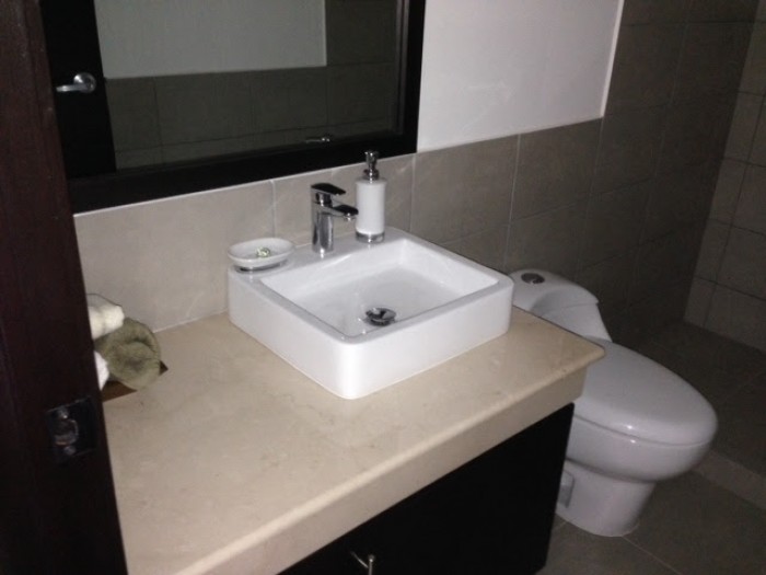 Apartamento amueblado en renta en zona 14 Guatemala - Image 3