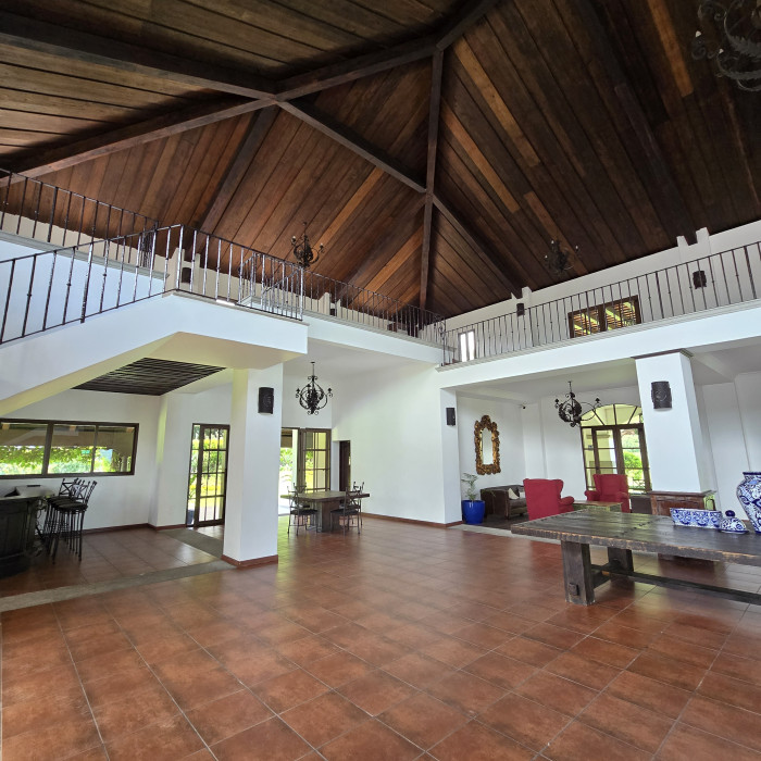 En venta terreno residencial en Hacienda del Comendador - Image 5