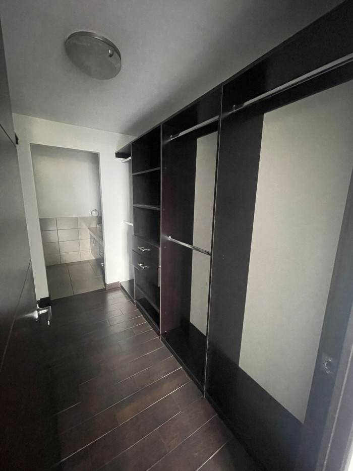Apartamento en renta en zona 14 Guatemala - Miniatura 13