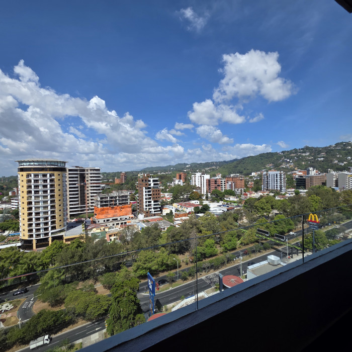 Apartamento Nuevo en Renta en Zona 15 Guatemala - Miniatura 14