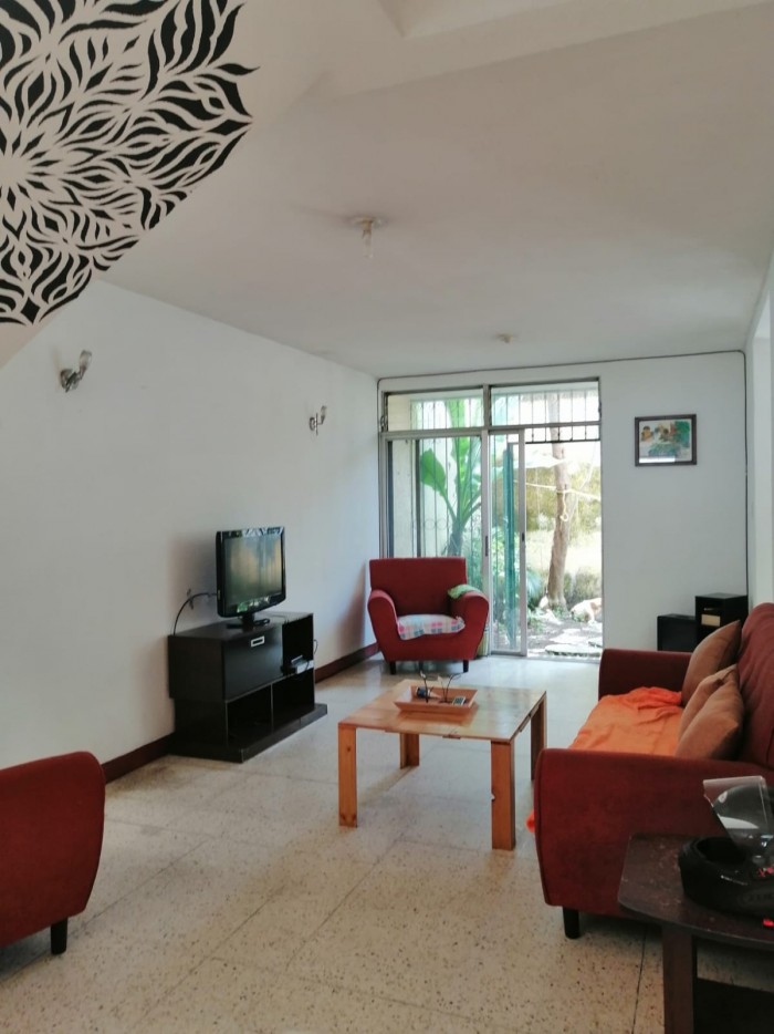 Casa en VENTA, sobre la Mateo Flores - Miniatura 7