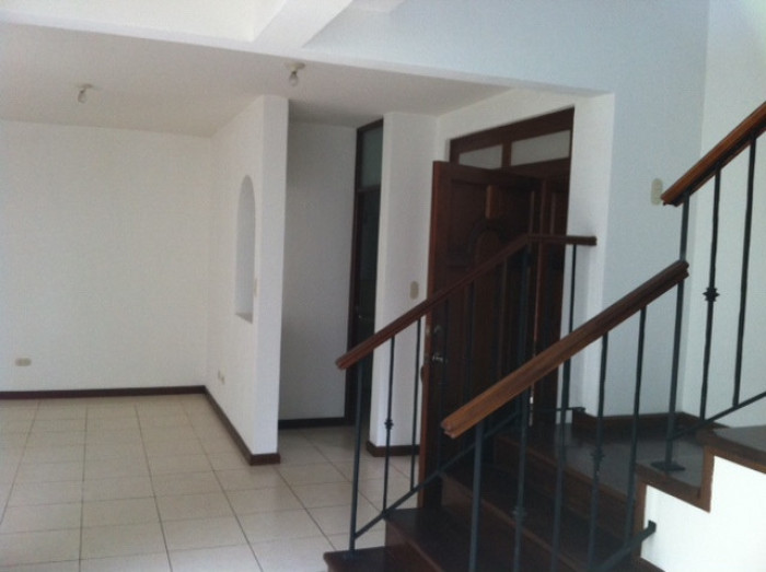 Plus Real Estate renta casa en VHI zona 15 — foto 3