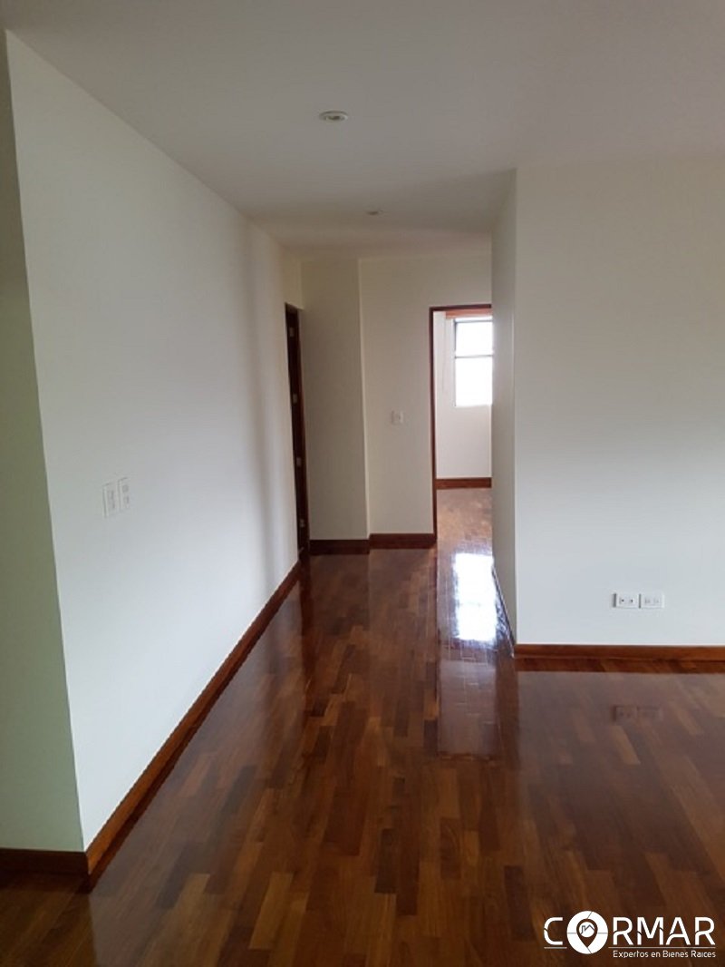 Apartamento en venta y alquiler, zona 10 - Image 1