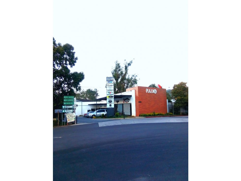 Centro Comercial en Venta, zona 16