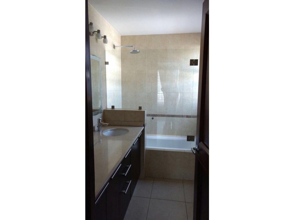 Apartamento 2 habs. en zona 10 — foto 7