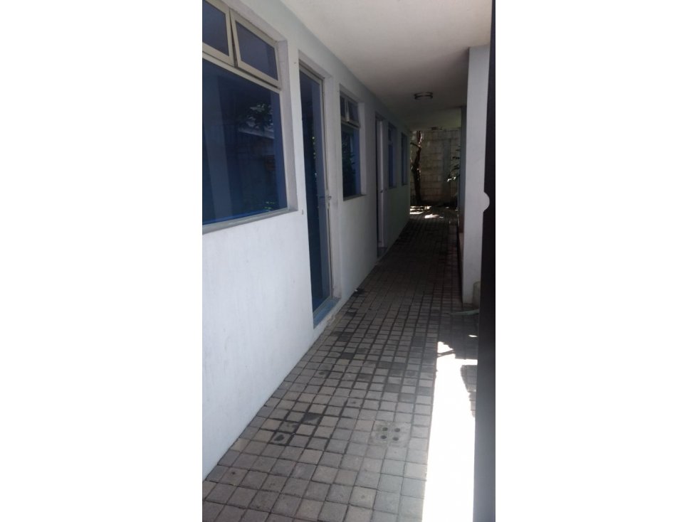 Nave industrial con vivienda en zona 12 - 4