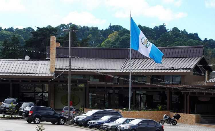 Local comercial carretera a Muxbal Guatemala - Image 3