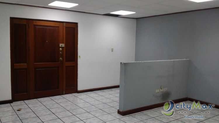 Oficina en renta en edificio de zona 10 - Image 2