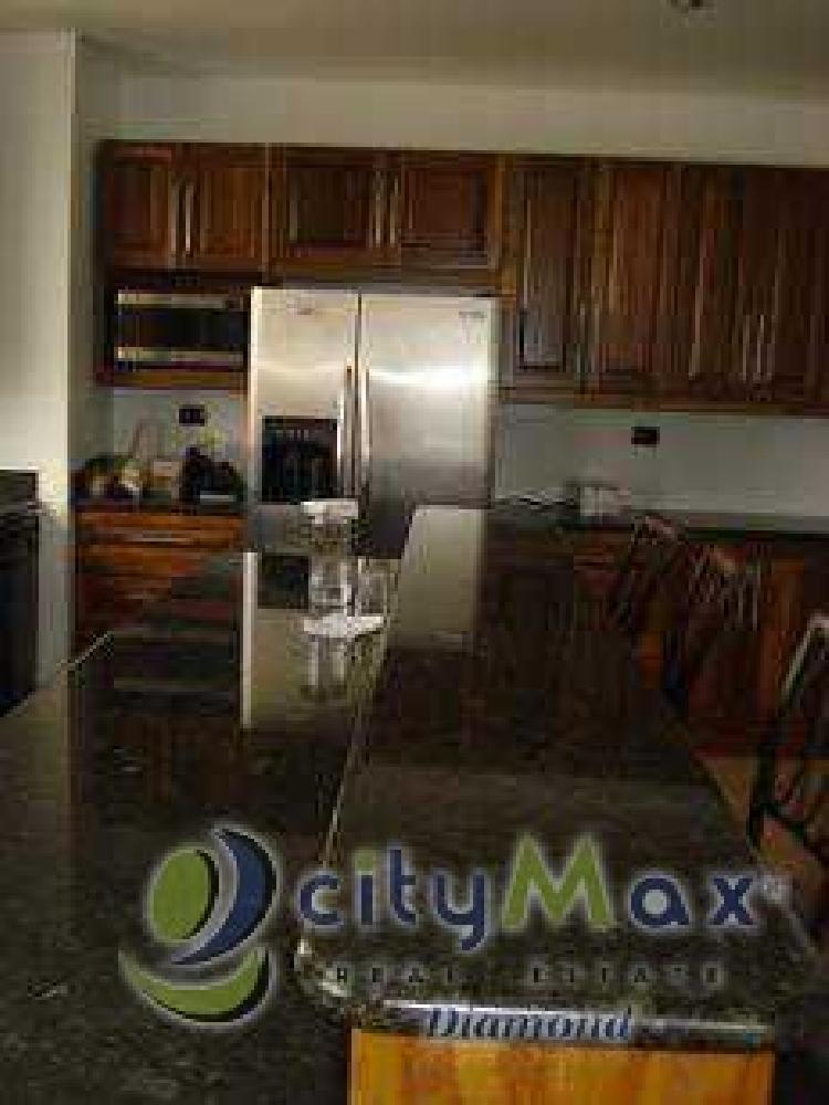 EN RENTA PENT HOUSE AMUEBLADO UBICADO EN ZONA 14 - Miniatura 16