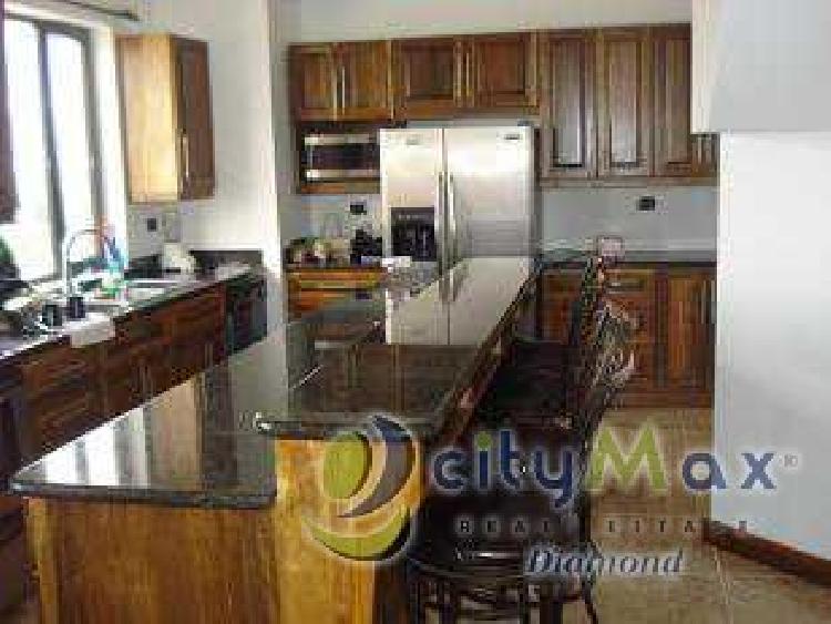 EN RENTA PENT HOUSE AMUEBLADO UBICADO EN ZONA 14 - Miniatura 17